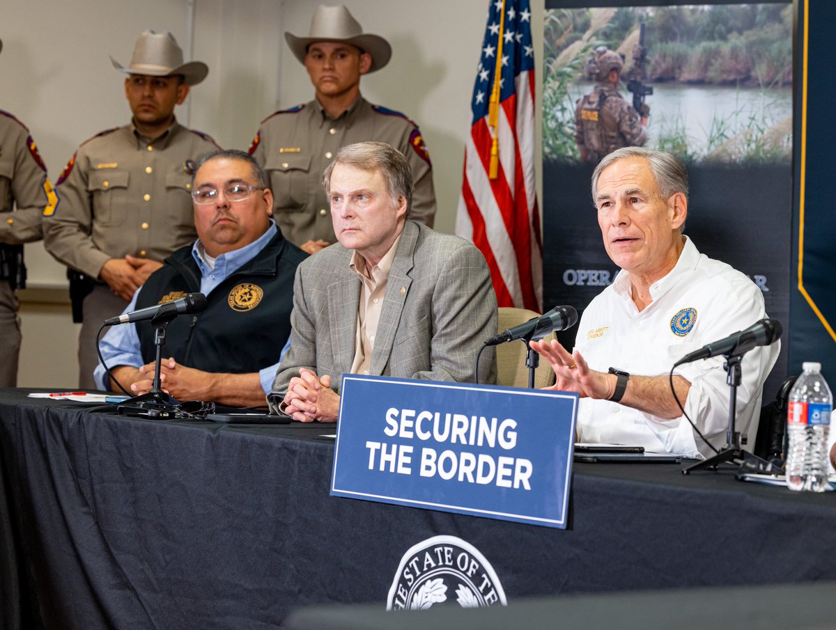GovAbbottPress's tweet photo. Today, @SenatorBirdwell &amp; Rep. @RyanGuillen joined me for an update on #OperationLoneStar from @TXMilitary, @TxDPS, &amp; @TexasBorderCzar.

I look forward to working with the Texas Legislature this session to continue Texas’ historic border mission. 

More: https://t.co/0BugnrR3tk https://t.co/sZRRZT5mjo