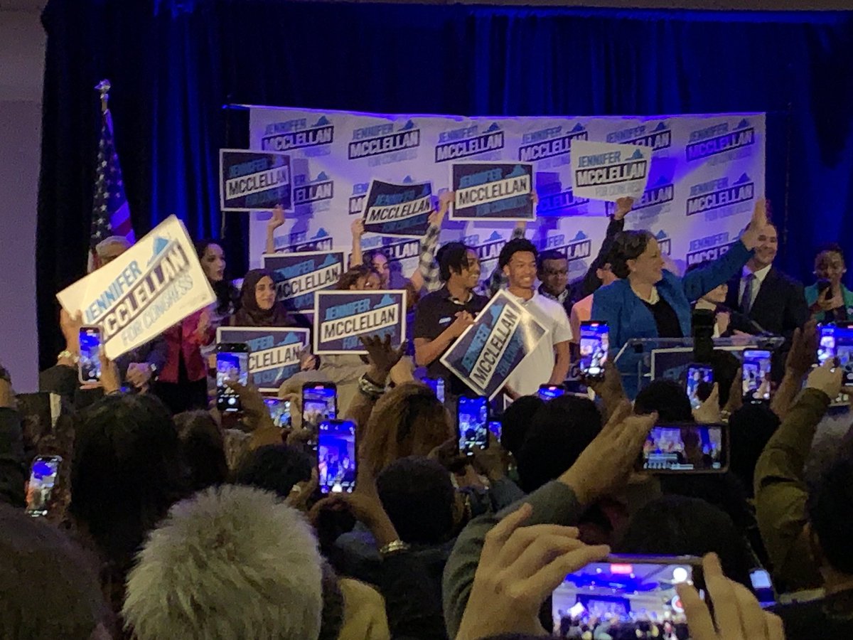 juliecopeland35's tweet photo. ⁦@JennMcClellanVA⁩ makes history as the first Black woman elected to Congress from Virginia and walks out to “this girl is on fire”. #women https://t.co/c8EtlabSes
