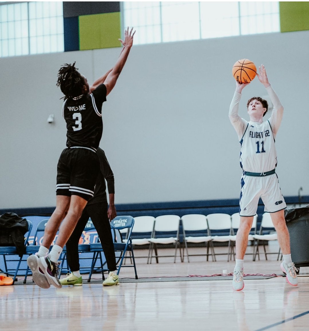 Flight 22 Basketball tweet media