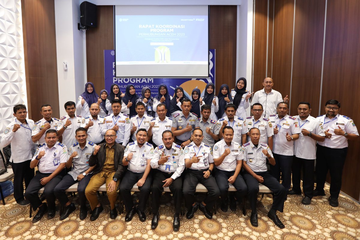dishub_aceh's tweet photo. Pemateri dalam rapat koordinasi program tahun in adalah Kepala Perwakilan Kementerian Keuangan Provinsi Aceh, Safuadi, serta Kepala Sub Bidang keistimewaan Aceh dan Sumber Daya Manusia Bidang Anggaran, Badan Pengelola Keuangan Aceh, Muhammad lqbal. https://t.co/aLr8M6cA7b