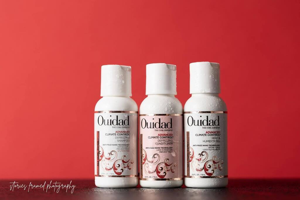 storiesframed's tweet image. #ProductShoot

THESE are 3 of the 4 products I used in my hair. 

At one point a few years ago, I tried REALLY hard to find another brand I liked better. I had a million little bottles of product all over my bathroom. I researched solid companies for #cu… instagr.am/p/Co8cLLWu5BD/