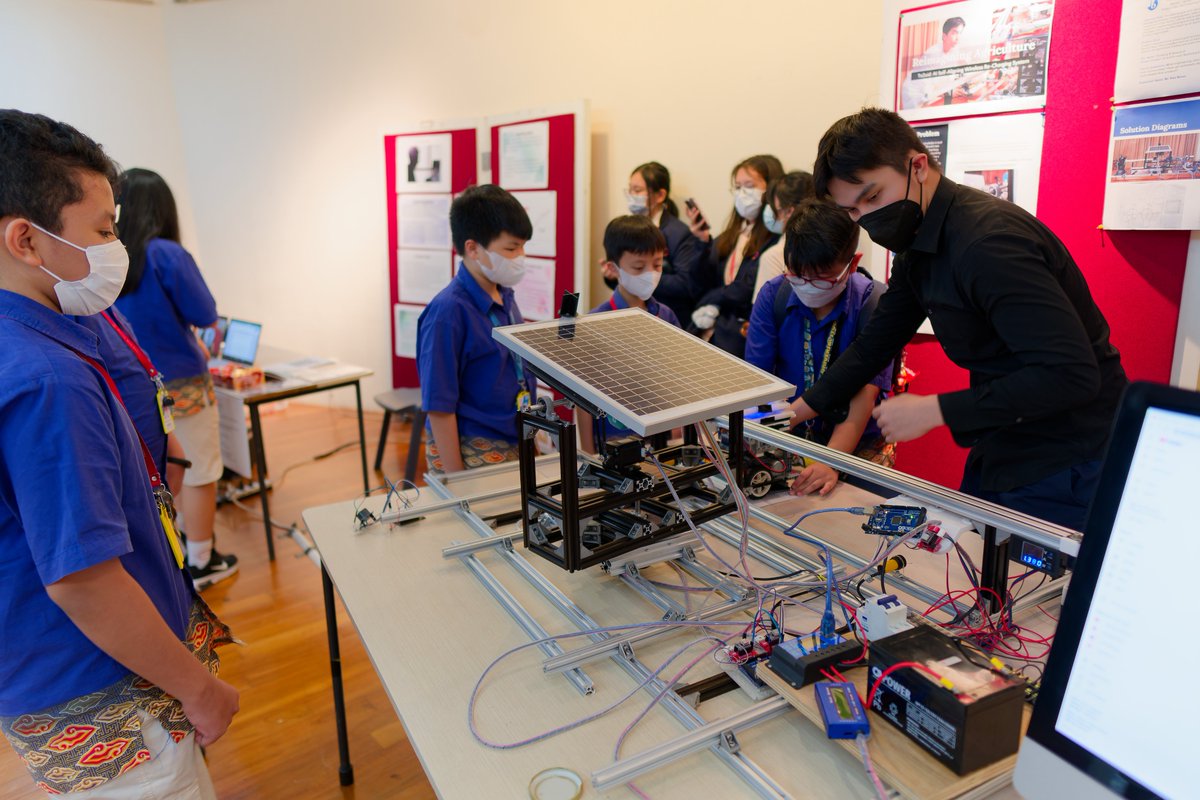 Haoken1's tweet photo. Just experienced an inspiring exhibition of #PersonalProjects at the #IB MYP! The students' creativity and innovation left us in awe. It was thrilling to see their passion and dedication come to life. #exhibition #education #learningjourney https://t.co/cQeiZS6yqQ