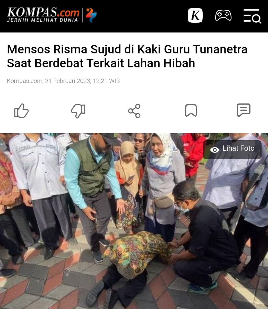 mazzini_gsp's tweet photo. Berawal dari guru perwakilan SLB yg menagih janji Risma soal hibah lahan milik Kemensos guna sekolah anak tunanetra. Bu Risma menjelaskan kalau hibah yg pernah dia janjikan gak bisa terwujud. Lalu mereka berdebat, pusing dengan perdebatan, lalu Bu Risma sujud di kaki guru SLB. https://t.co/5yGsKCky5J