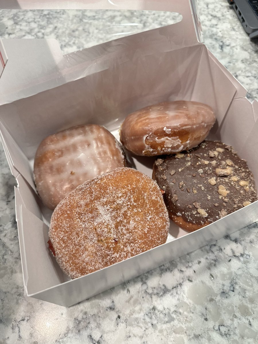 longlivePatrick's tweet photo. One pączek down. A few more pączki to go. https://t.co/g3xDUejY7q