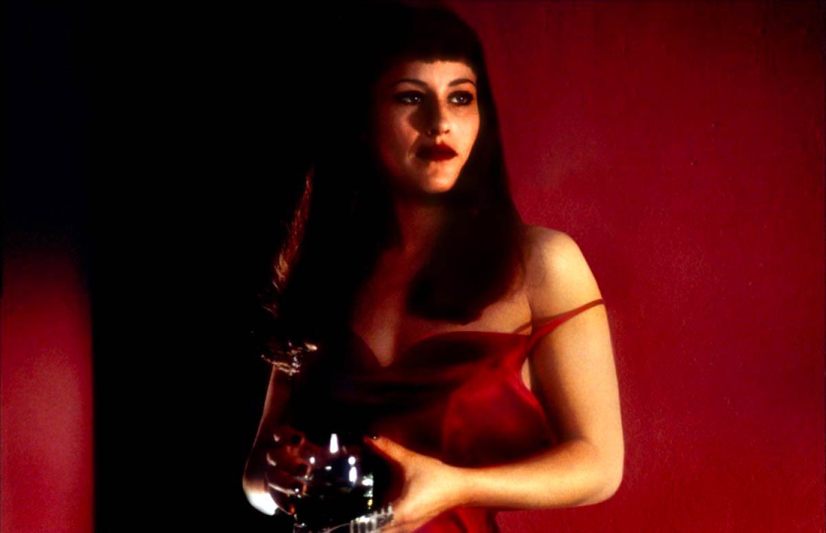 WednesdayCreepy's tweet photo. Today in 1997, David Lynch released Lost Highway. We love this film and once you view it, you’ll see why. Peter Deming did some amazing cinematography work here. 🖤👑 #LostHighway #PeterDeming #DavidLynch #HorrorCommunity #HorrorFam #creepy https://t.co/ereaCcXdhf