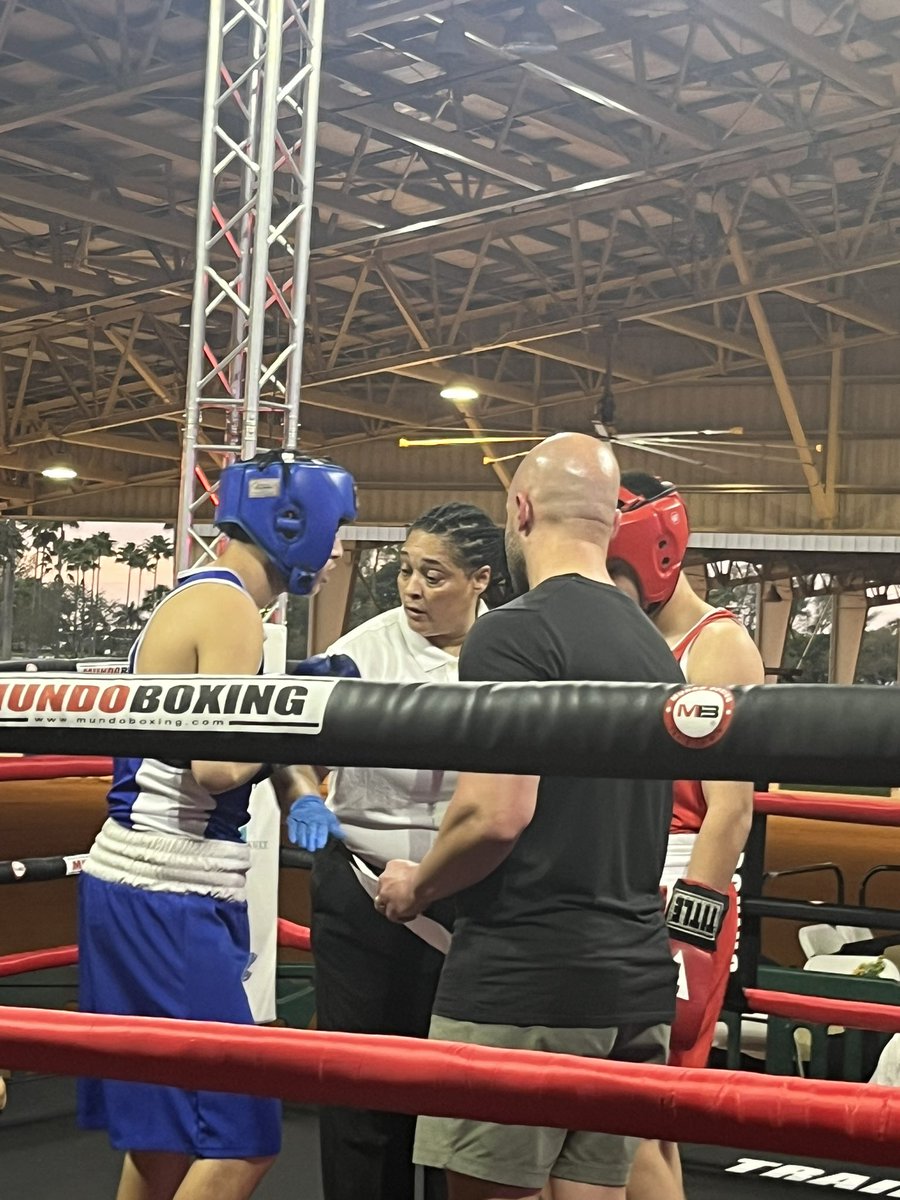 devine_security's tweet image. This is the only fighting Devine Security allows when they are on duty! #mundoboxing