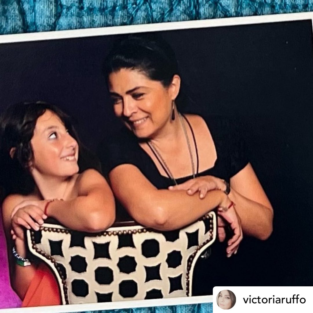 VickyQueenPR's tweet photo. @victoriaruffo31 Mi niña,mi princesa, mi cómplice, mi enojona, mi risa,mi corazón. @vickyfa53 ❤️❤️❤️#VictoriaRuffo #Queen #VickyQueenPR #VickyRuffoWeb https://t.co/0NJhSjwoQw