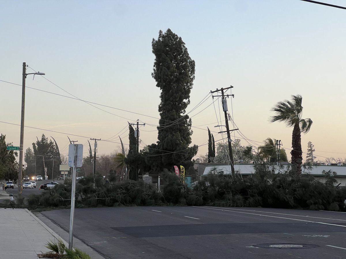 Katherine Phillips on Twitter "It is so windy in Fresno right now that