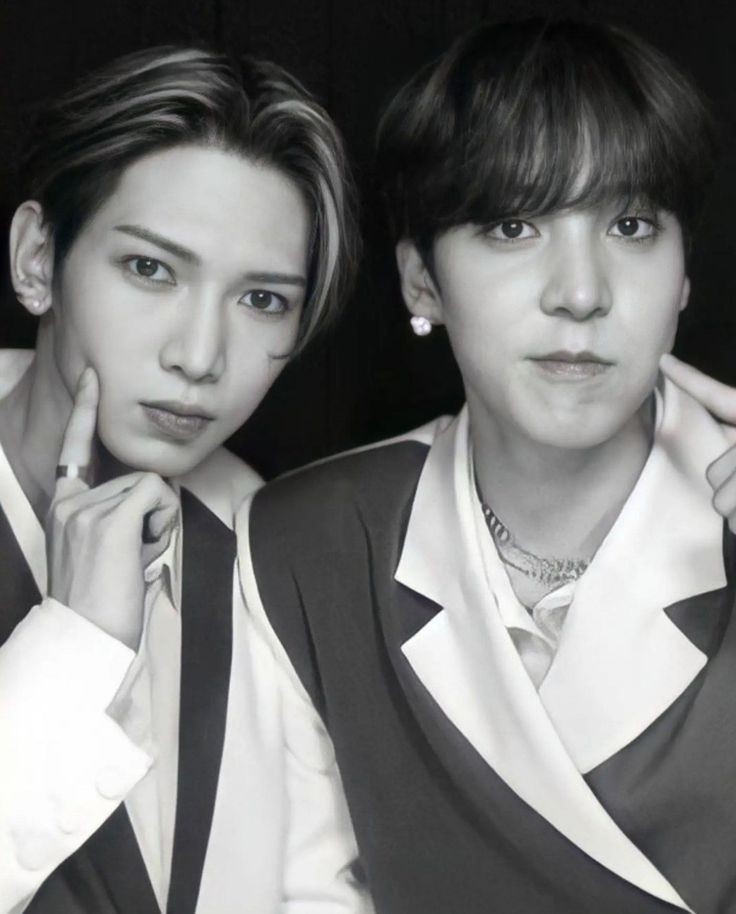 realtheone_'s tweet photo. 𝘼𝙩𝙞𝙣𝙮 𝙎𝙚𝙡𝙘𝙖 𝘿𝙖𝙮 (𝙄𝙧𝙞𝙨 𝙗-𝙙𝙖𝙮 𝙫𝙚𝙧.) 🎉

𝘔𝘢𝘺𝘢 𝘢𝘯𝘥 𝘐𝘳𝘪𝘴 : 🐶⭐
𝘠𝘶𝘯𝘩𝘰 𝘢𝘯𝘥 𝘠𝘦𝘰𝘴𝘢𝘯𝘨!

#AtinySelcaDay #ATEEZ #ATINY #TheOne #YUNHO #YEOSANG @ATEEZofficial https://t.co/PKpAbh1WiR