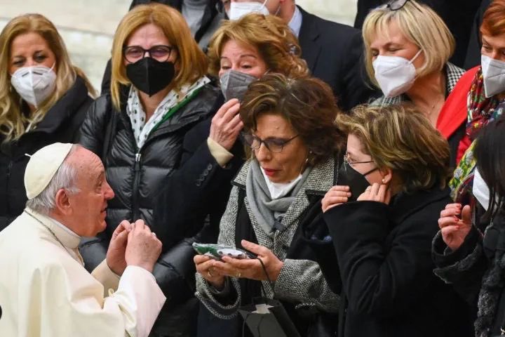 B35319053Butler's tweet photo. We all have the duty to do good. Find new way to spread the word of God to every corner of the world. ✝️☦️🤗 https://t.co/UnwDGlt9PU