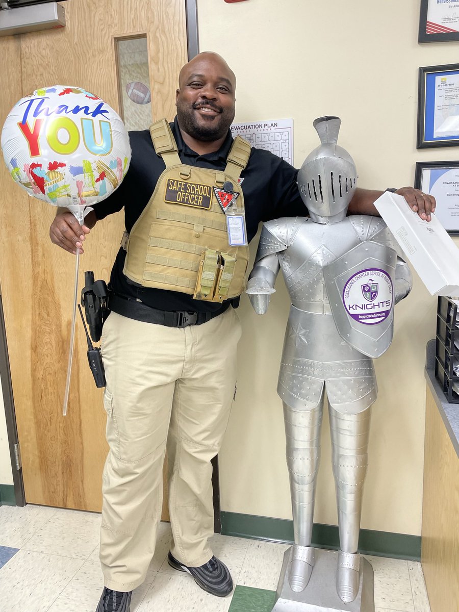 Please take a moment to say THANK YOU to Officer Miller for National School Resource Officer Appreciation Day which took place last week! We appreciate all that you do for the safety and security of BOG! Go Knights! <a href="/drdchristiansen/">David Christiansen</a> <a href="/EddieRuiz531/">Eddie Ruiz</a> <a href="/CSUSAJonHage/">Jon Hage</a> <a href="/Jodi_Evans1/">Jodi Evans</a>