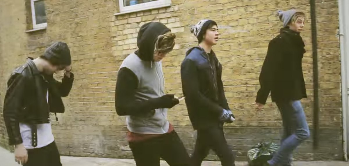 Tha5SOSFamily tweet picture