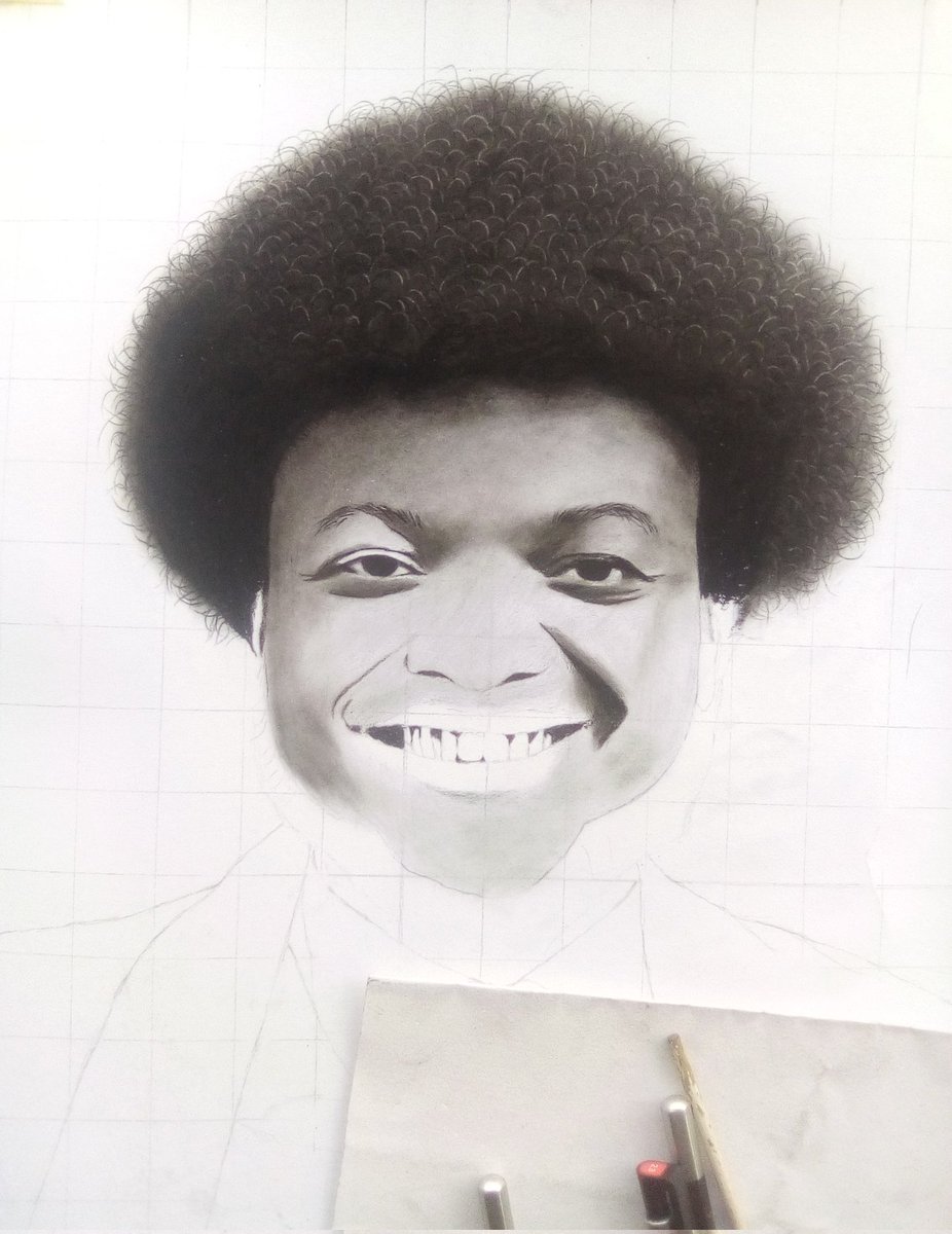 Started a new piece some days  ago ✏️✏️
Graphite and charcoal pencil on paper. Full drawing coming soon, wait for it👌#kingsolomonsart #instaartist #ArtistOnTwitter #artoftheday #drawing #artuniversal_ #art_portrait_ #pencilsacademy #artistsoninstagram #blackartistspace #artist