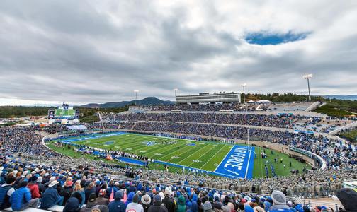After a great phone call with <a href="/CoachNickToth/">Nick Toth</a> I am extremely excited and grateful to say that I have received my first offer from <a href="/AF_Football/">Air Force Football</a>.  <a href="/nalexanderWJHS/">Coach Alexander</a>  <a href="/WalshJesuitFB/">Walsh Jesuit Football</a>