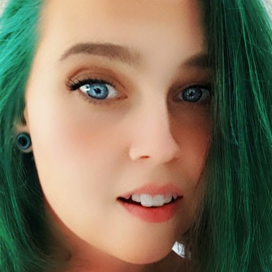 GoannaDark's tweet photo. Time to change my hair colour? Does this suit me?? Bet it would be keyed out with the green screen.... #beatsaber #mixedreality #metaquest2 #vr #gaming #gamers #haircolour #haircolorideas #snapchatselfies https://t.co/o08McbtZFf