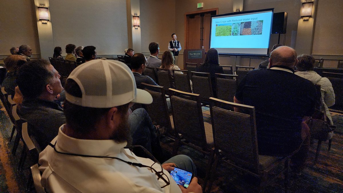 gumengmeng's tweet photo. Enjoyed @CSU_HLA @CSUAgSci faculty at #cfvga conference and Ag climate resiliency tools and opportunities panel discussion https://t.co/uq9SwJY4iR