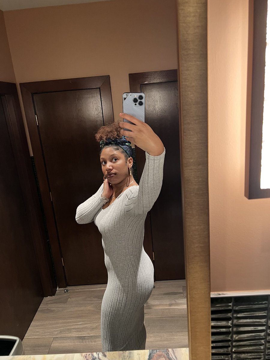 Bri_Christiani's tweet photo. Love watching my body change 😍😍 https://t.co/FfJnP3wWsB