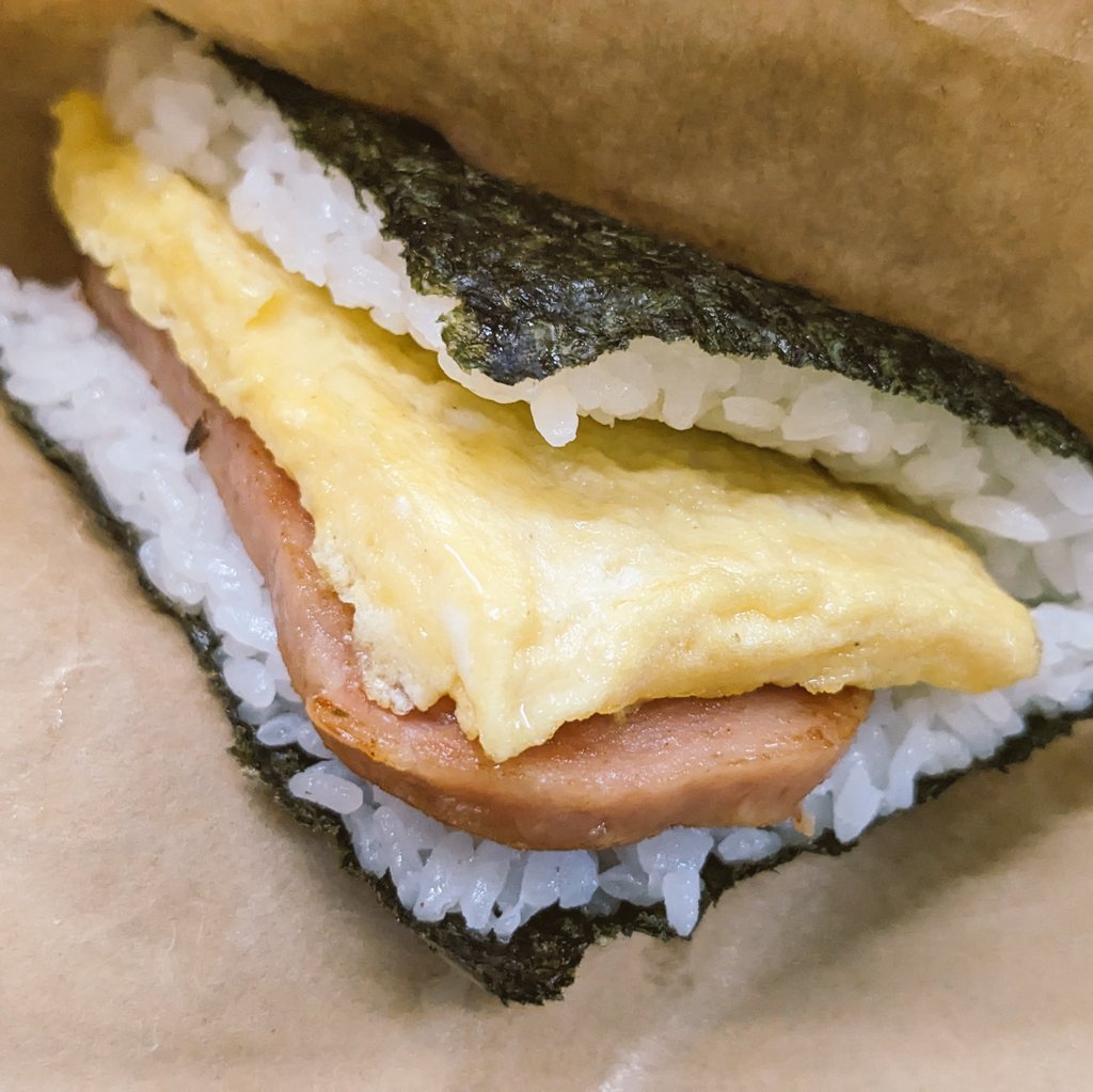 kiri_chan_sleep's tweet image. きりちゃんモーニング！
#朝ごはん
那覇空港にきたら、ポーたまだよね🐷🥚
美味しい！そして、絶対混んでる🙄💦
ぜひ、#FastPick で予約してね！すぐ受け取れますよ！！予約大事！！