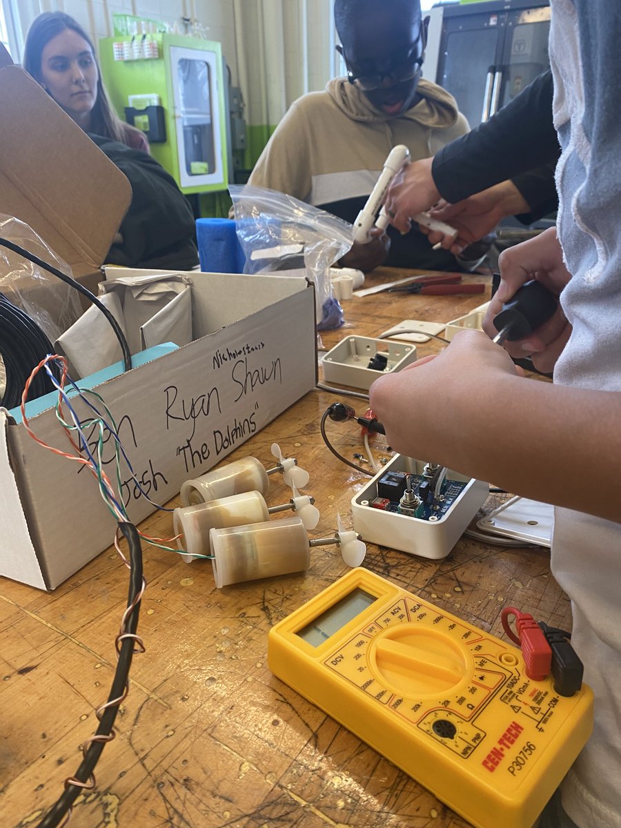 We have been making great progress for the underwater <a href="/seaperch/">SeaPerch</a> competition at Central Park and Mont Pleasant Middle School. @naval_nuclear_lab <a href="/unioncollegefb/">Union College Football</a> #apacsorg #STEPNY