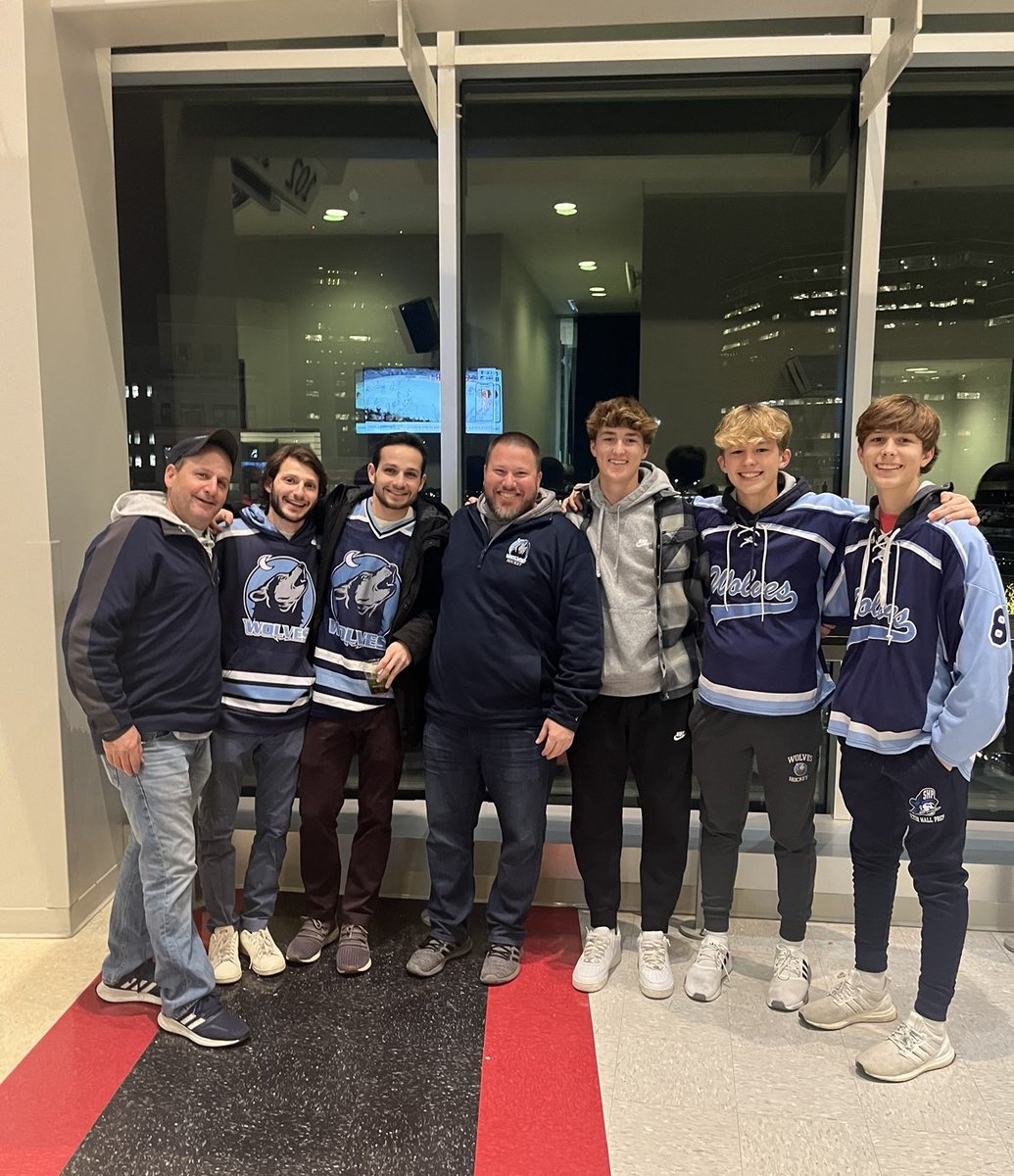 wolves_jersey's tweet photo. Registration for Jersey Wolves 2023-2024 Season Tryouts is open!

Contact Ken Lilien at kenlilien@verizon.net with questions, and register for pre-tryout clinics and tryouts at https://t.co/fQLyYIROy4 today! #njyhl #ejepl #youthhockey #njhockeyclub #njhockey #tryouts https://t.co/mZnVpQ3RJK