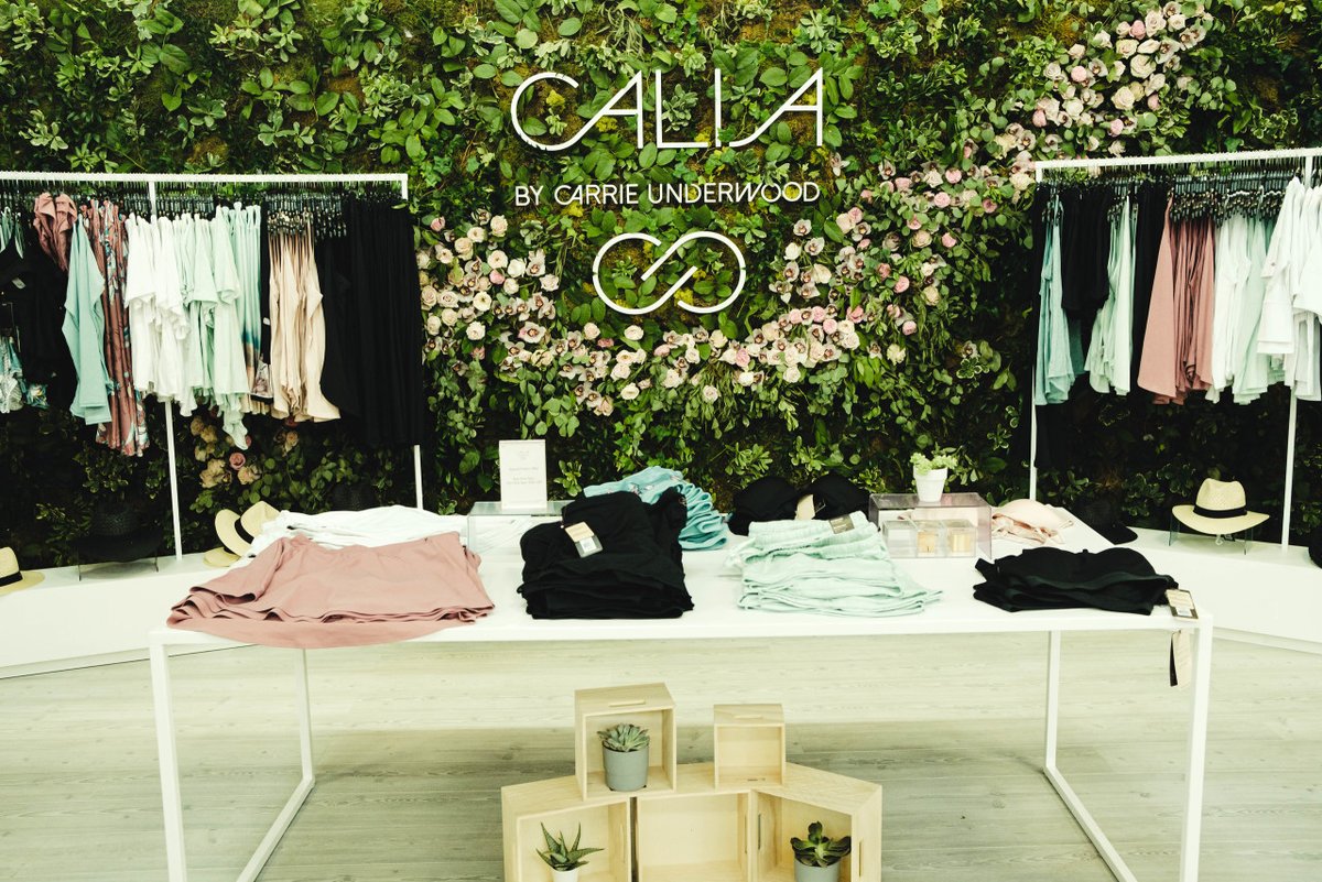 BFloralnyc's tweet image. Whether you're looking for a photo moment or a place for your newly launched product/brand logo to live, a branded backdrop is a great way to showcase new products and make your brand visible at an event🌸 #bfloralnyc #brandedevents #branded #photomoment #productdisplay