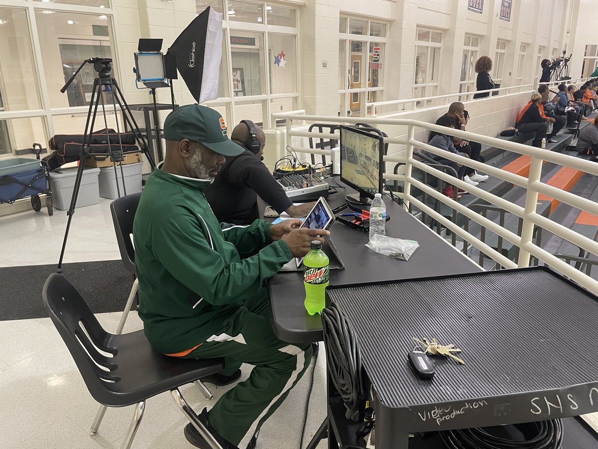 Outstanding 67-49 win tonight for @DABRIDGEGBBALL against SW DeKalb HS! Excellent job ladies! Special S/O to our A/V tech teachers for the play-by-play broadcast via YouTube #BALLIN <a href="/OfficialGHSA/">GHSA</a> <a href="/coachbyrd6/">Andre Byrd Ed.S , CMAA</a> <a href="/NajeKool/">Dr. Lavonda Clarington</a> <a href="/DrJamesT/">Dr. James Thornton</a> <a href="/Crobept33/">Cemond Robinzine</a> <a href="/AthleticsHenry/">Henry County Schools Athletics</a> <a href="/eduWatsonEric/">Dr. Eric Watson</a>