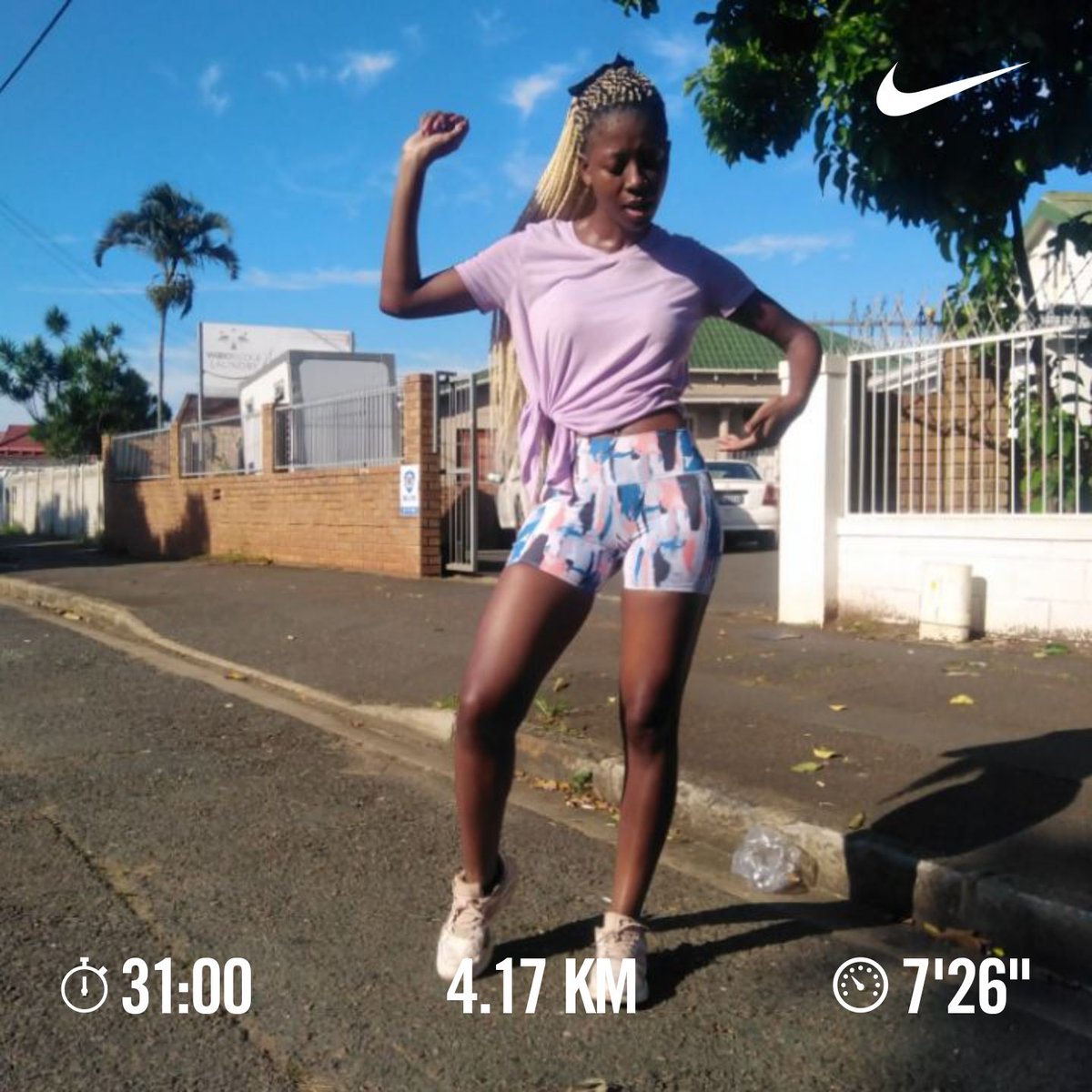 MaShezee tweet media