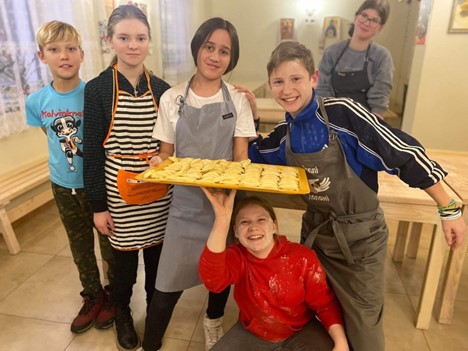 PURC issues a $10,000 grant for an art therapy program for orphans and underprivileged children displaced from the eastern and southern regions of Ukraine because of the Russian invasion.