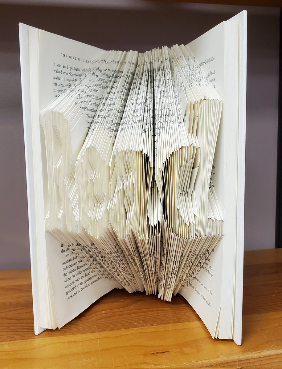 We can't wait to see over fifty Vancouver teacher-librarians at Gladstone tomorrow for Winter Tonic! This book art is a door prize for one lucky TL. #vtla39 #vsblearns