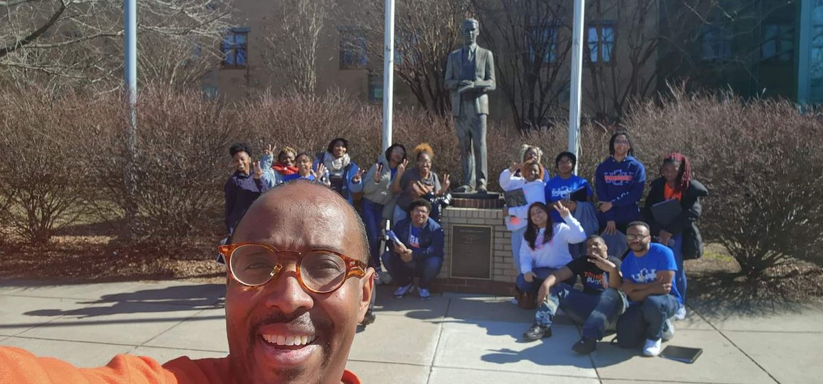 eejust_ms_PGCPS's tweet photo. VSU Concert Choir performed for @eejust_ms_PGCPS Eagles! We thoroughly enjoyed their performances & conversations about college! Thank you @VSU_1882 & Patrick McCoy!! It was a stellar performance! See you next yr. #BlackHistoryMonth #AVIDREADY @drmonicaceo @DCLeads4Change https://t.co/fpp8VWfhGZ