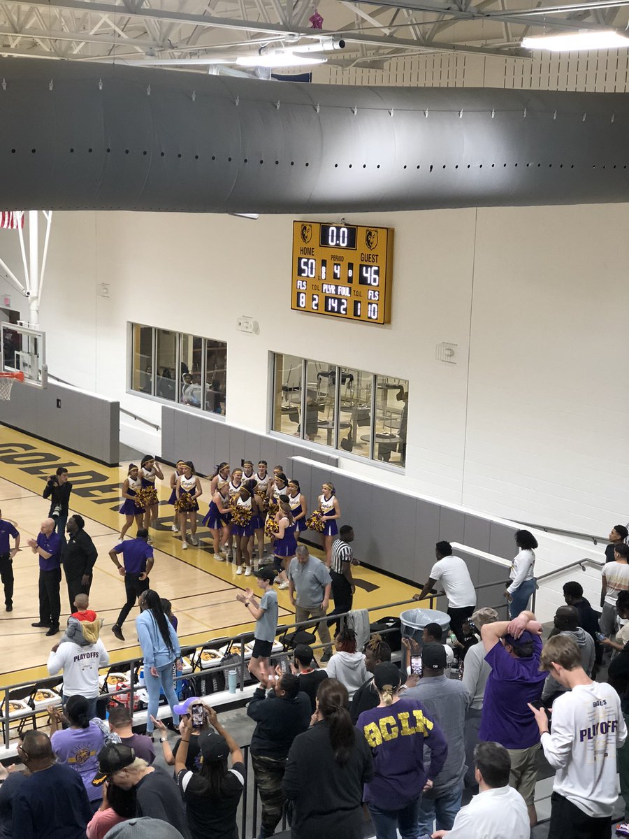 Coach_KHolloway's tweet photo. Congrats @RHS_BoysBB on the βWβ tonight. You guys played with relentless effort and stayed the course! #EagleSetTheStandard #GoPurpleGoGold πππ¦
https://t.co/3XvV5Rp7Ce