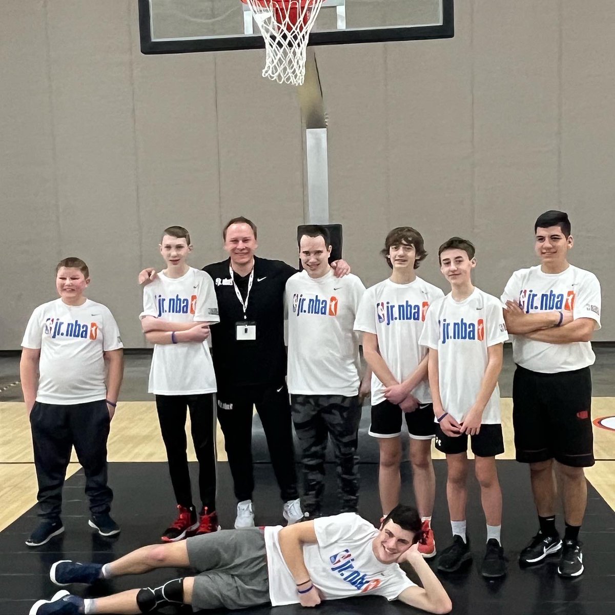 EricBJohnson20's tweet photo. Thank you to @jrnba &amp; @utahjazz for the opportunity to work as a Jr NBA Coach through the NBA All Star Wknd. I also had the privilege of coaching kids from all over SLC at the @Nike Feature Clinic. So much fun!! See you all again on the court soon! #MuchLove #nbaallstar #thankyou https://t.co/XkKsaEItP8