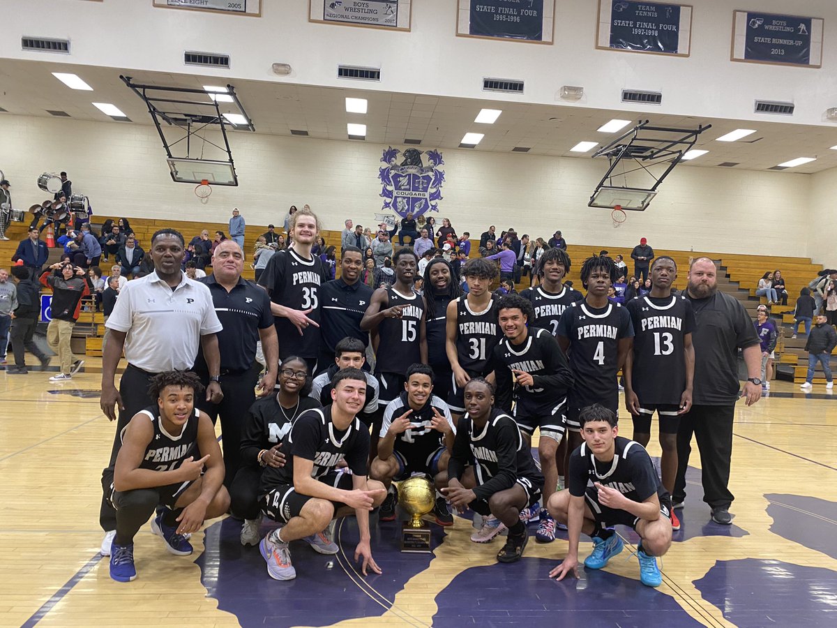 ECISDAthletics's tweet photo. When both our district teams have a phenomenal night of basketball 🏀 ! #WeAreWinningEverywhere #LevelinUp @EctorCountyISD @monicanews @NewsWest9Sports @ABCBig2News https://t.co/bjNPKjjR0o
