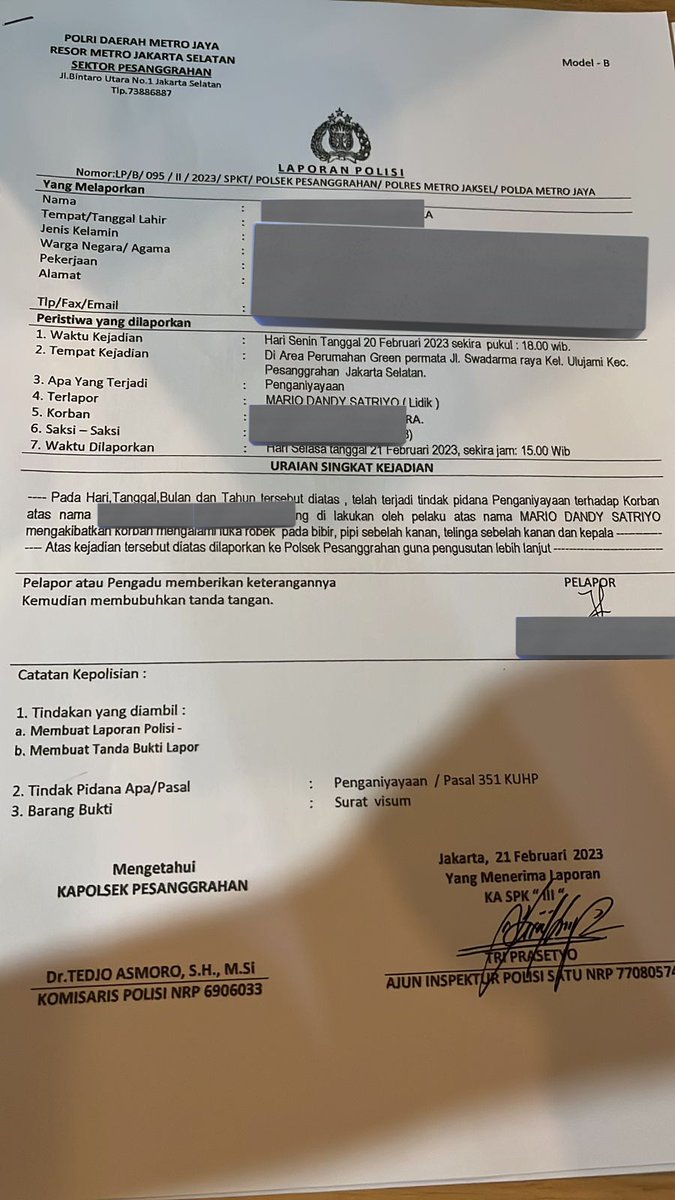 amrudinnejad_'s tweet photo. Saat melakukan Penganiayaan terhadap David dan ditahan pakai Plat Kendaraan Bodong, habis itu barang bukti hilang, kembali lagi dengan Plat Kendaraan yg ternyata nggak bayar pajak juga

Kok bisa anak Pejabat Eselon III DJP nggak bayar Pajak? @DitjenPajakRI 

Bakalan Runyam nih! https://t.co/PkuSUpRZlr