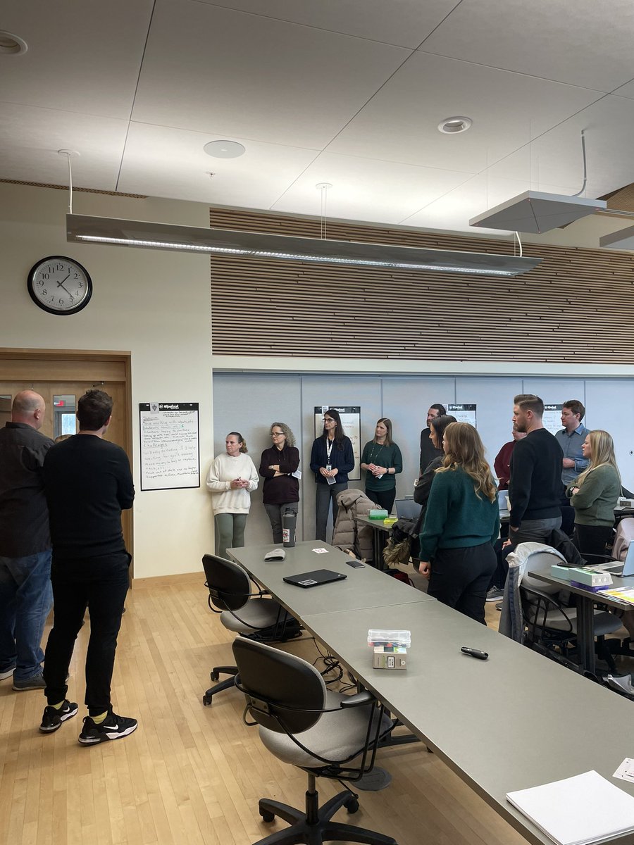 MandyCleland1's tweet image. What happens when you provide an innovative group of TL’s with an opportunity to connect and explore  @pgliljedahl #thinkingclassrooms,  #climateactionkits, #physicalcomputing, #coding, and @TVDSB_STEM? Meaningful learning experiences for Ts and Ss @tvdsb @dtangred @AMcQuinnLTC