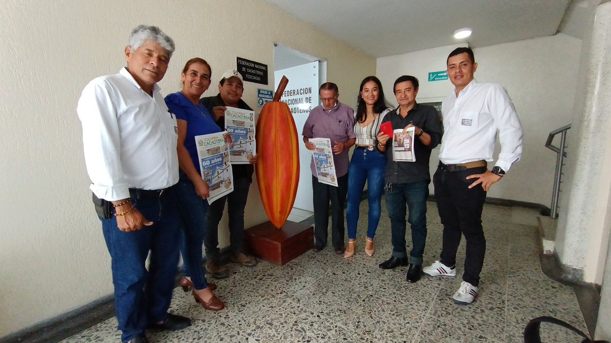 layton_06's tweet photo. Comité departamental de Norte de Santander. 
Presidente: Jose León Poveda
Vicepresidente: Aracely Rodríguez Casadiego
Secretario: Emiro Villalba Quintero. 
Estos son los representantes de los Cacaocultores 
#fedecacao
#NorteDeSantander 
#elcacaocultoresloprimero https://t.co/sI1EIXT3cE