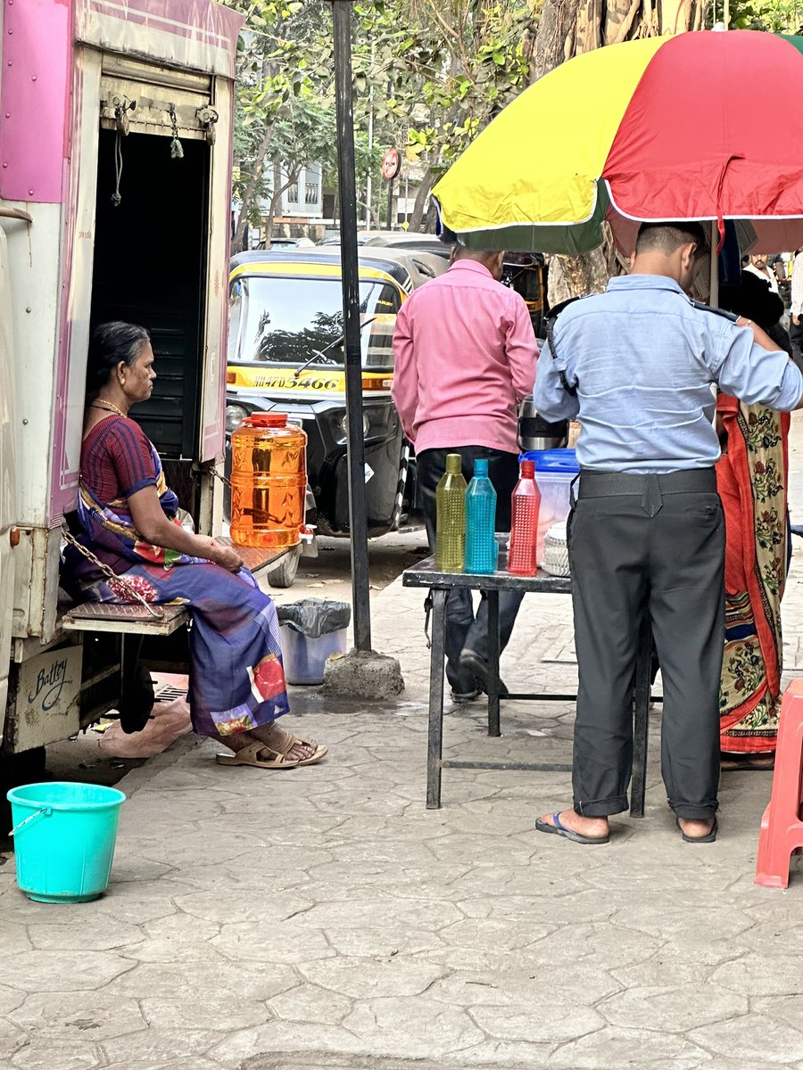 Jaydeep24808220's tweet photo. Reminder 4 !!!
#mybmcwardKW #mybmc when does BMC plan to take of the footpath back for taxpayers from illegal encroachment, at Cooper Hospital Exit Gate, East West road no 2, Juhu Scheme, Vileparle west. It's seems KW deliberately ignoring action as even a blind man can see it. https://t.co/1SuMWQHDcl