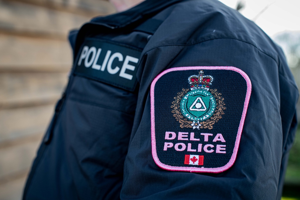 Reminder: tomorrow is Pink Shirt Day!

And, in keeping with tradition, Delta's Battle of the Badges is back! The annual hockey game between the DPD and DFD is put on to raise awareness about the prevention of bullying with <a href="/pinkshirtday/">Pink Shirt Day</a>.   #DeltaPolice #PinkShirtDay