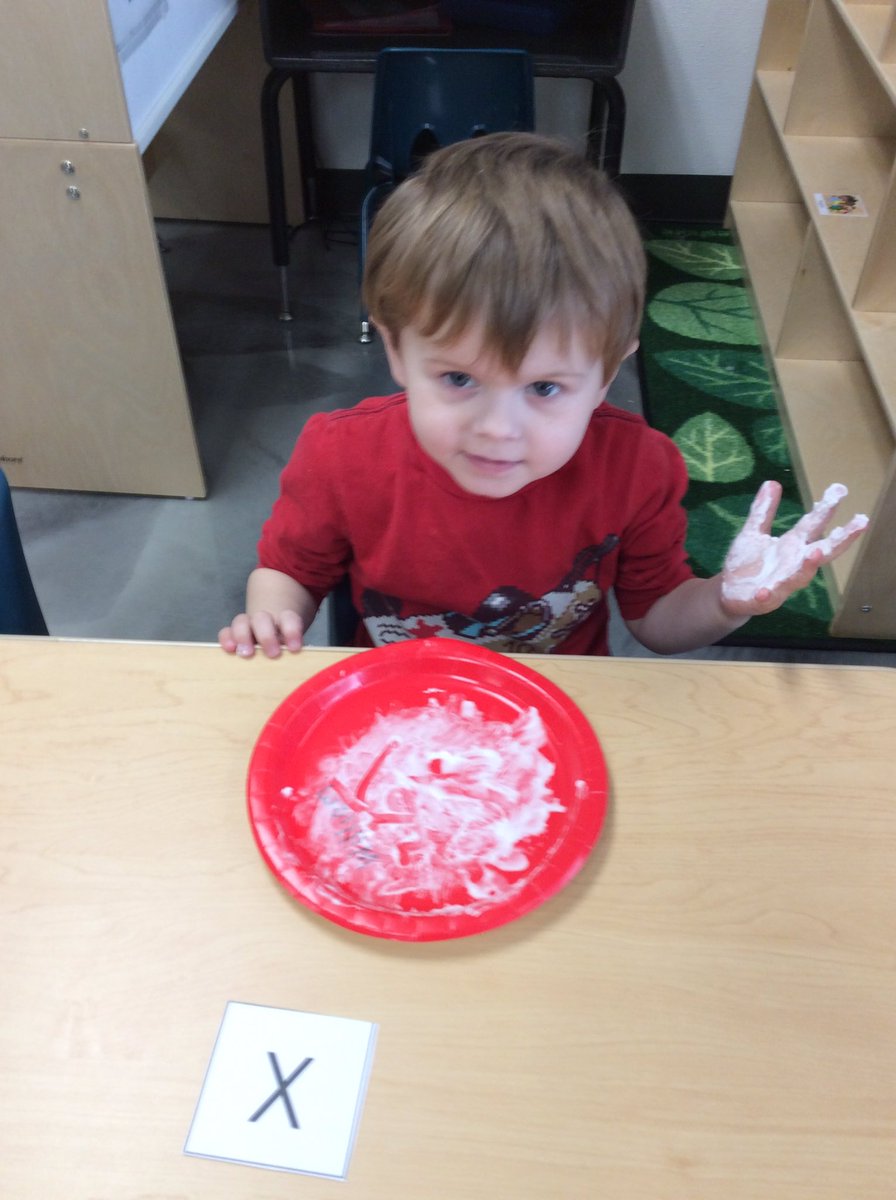 HandleyCTEClass's tweet image. Writing letters in shaving cream is FUN!