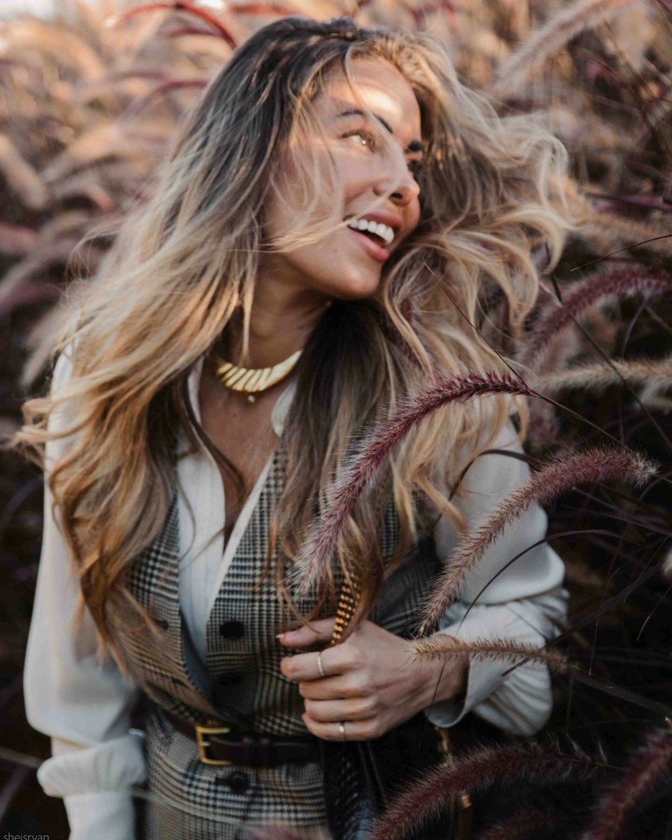 CreativesByRYAN's tweet photo. full service HAIRCARE SHOOT 

Directed, modeled, location scouted, and styled by me and my team. 
 
#haircarecontent #haircaremodel #haircaresupplement #ugccreatorneeded #ugcopportunity #ugc https://t.co/iwxR99nvoM