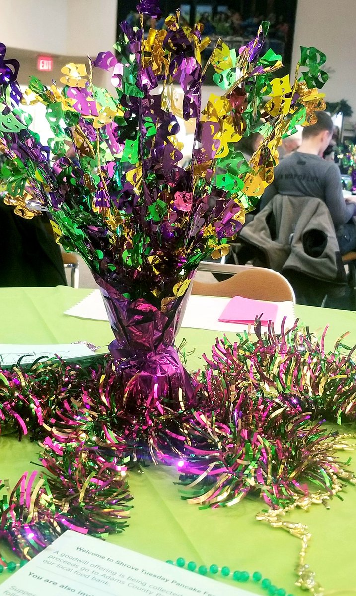toomuchcafe's tweet photo. Happy Mardi Gras everyone! https://t.co/yppR0kivco