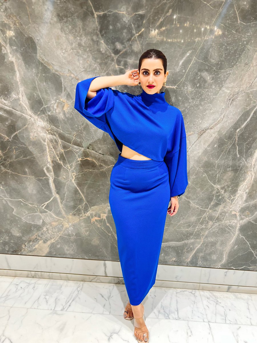 Pri_Kalantri's tweet photo. Feeling blue 🧿 https://t.co/HTnNnVzpjB