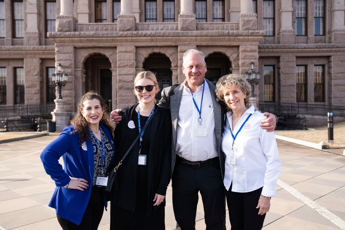 ARosen380's tweet photo. COVID-19 took the ability to visit the capital away for a few yrs so being in Austin for in-person meetings was exhilarating! #Cancer is bipartisan &amp; it was great to hear “yes I will support this” from so many staffers today @ACSCANTexas 

#TXLege #TXCancerActionDay #TXBiomarkers https://t.co/ihmOq9kiCY