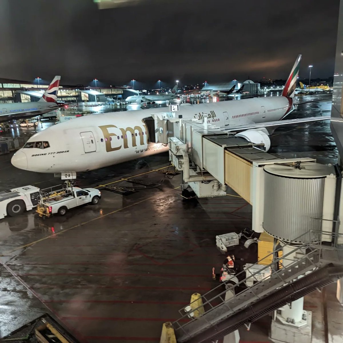 FasaxTravel's tweet photo. Our CTO is currently on his way to Hargesia from @BostonLogan, with a single stop in Dubai thanks to @emirates and @flydubai
We plan to make Emirates and Flydubai available at https://t.co/ac1ZJ1fu1o soon! https://t.co/L16BKIvGPC