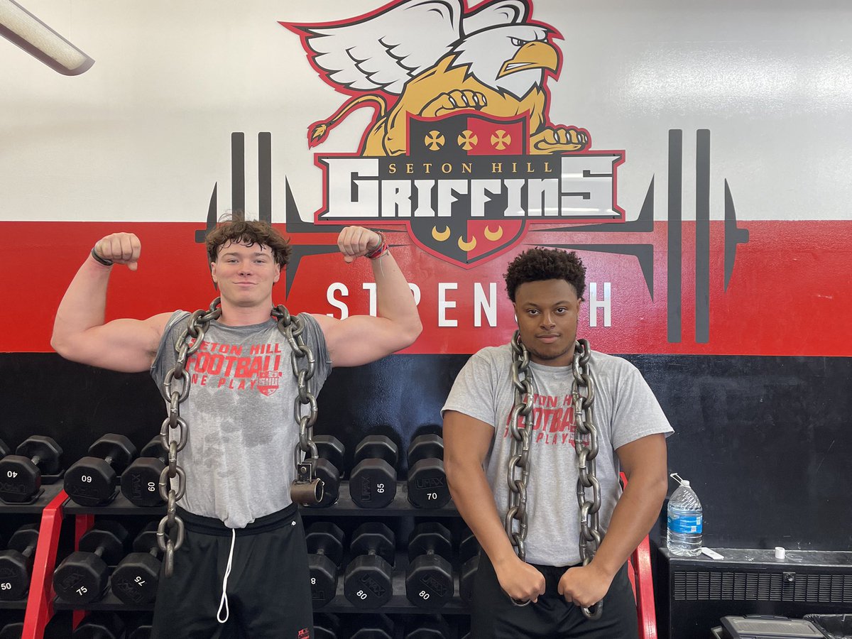 Weightroom Warriors for the day! #SwoleGriffs #TheGriffinWay