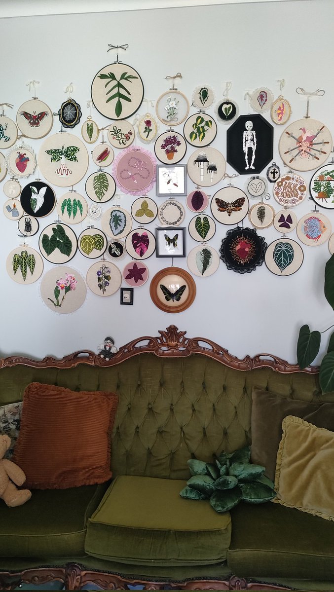 gravemoth's tweet image. The couch is in 🥹 and it looks perfect