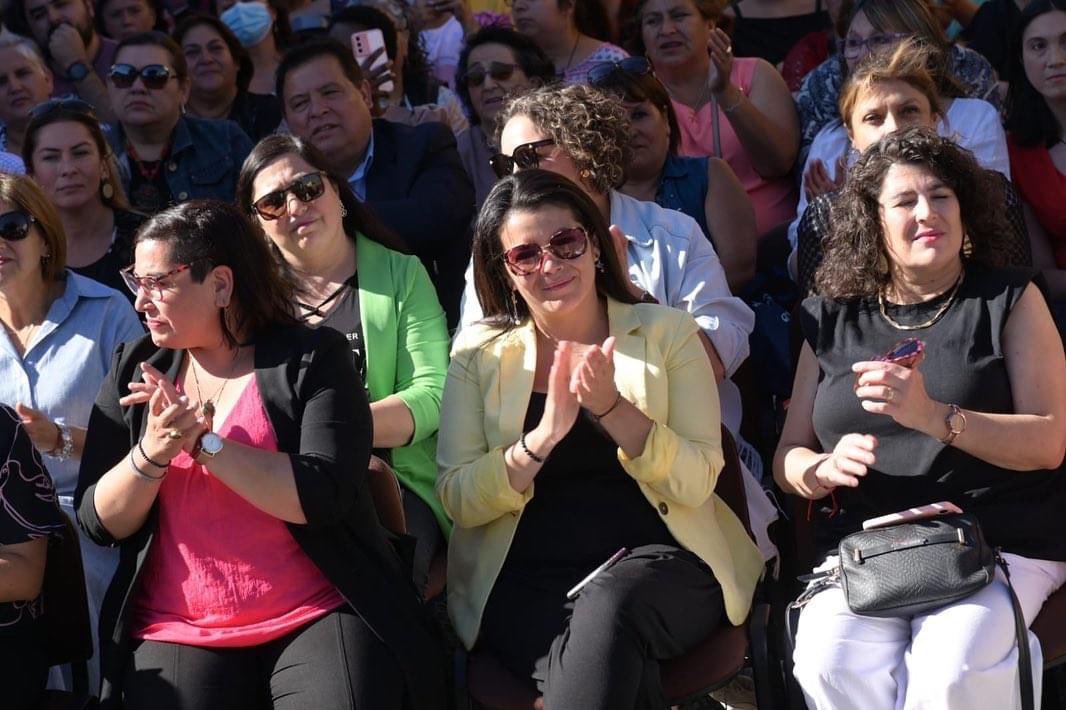 🟣 Felicitar a la <a href="/munivaldivia/">MuniValdivia</a> x esta iniciativa: Hoy se inauguró la nueva casa de las mujeres y la diversidad en #Valdiviacl, una necesaria política pública local, que será un bello espacio de acogida y encuentro para tantas mujeres y personas de las disidencias <a href="/Carla_Amtmann/">Carla Amtmann Fecci</a>