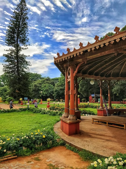 sheikh_a_musa's tweet photo. Lalbagh Botanical Gardens: With a diverse array of flora and fauna, this garden is a tranquil oasis in the heart of the city.
#garden #botanical #heartofthecity #intheheart #floraandfauna #botanicalgardens https://t.co/tywtgtBSY6