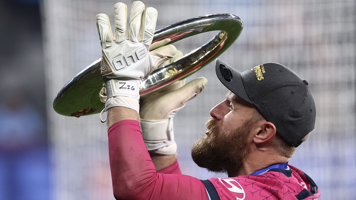 Isuzu UTE A-League tweet media