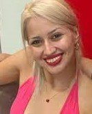 desaparecidaorg's tweet image. Ferni Ayala tenía 28 años, LA MATARON !!!, en Villa Zabaleta, Barracas, ciudad de Buenos Aires #CABA. El femicida es su pareja Esteban Rojas, la mató a tiros y se encuentra #PROFUGO. Puede intentar huir a Paraguay. Pedimos difundir su imagen para que lo detengan!. QEPD Ferni😔💜